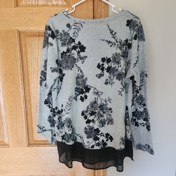 Maurices Long Sleeve - Picture 5 of 8